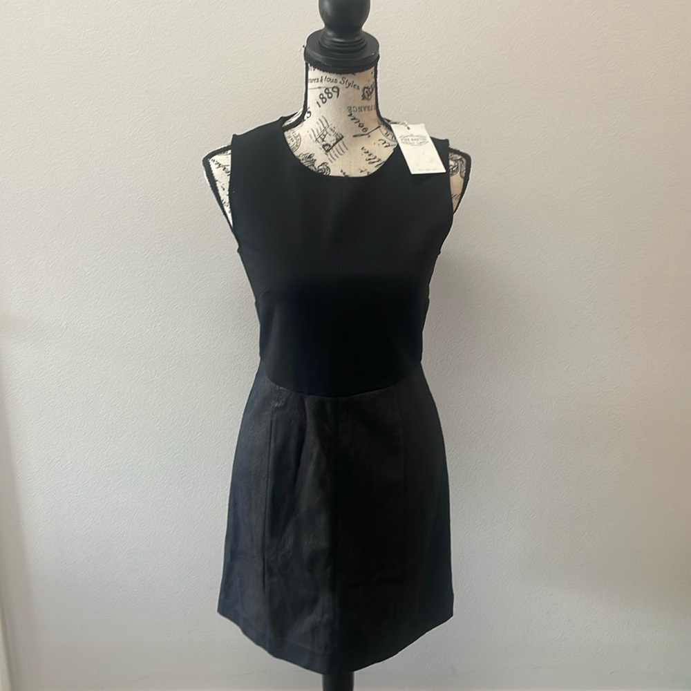 Pink Martini Brand Black cocktail dress size XS 
New with tags
028